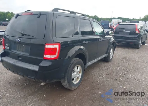 2010 Ford Escape Xlt from USA, damaged, VIN 1FMCU0D74AKB79329